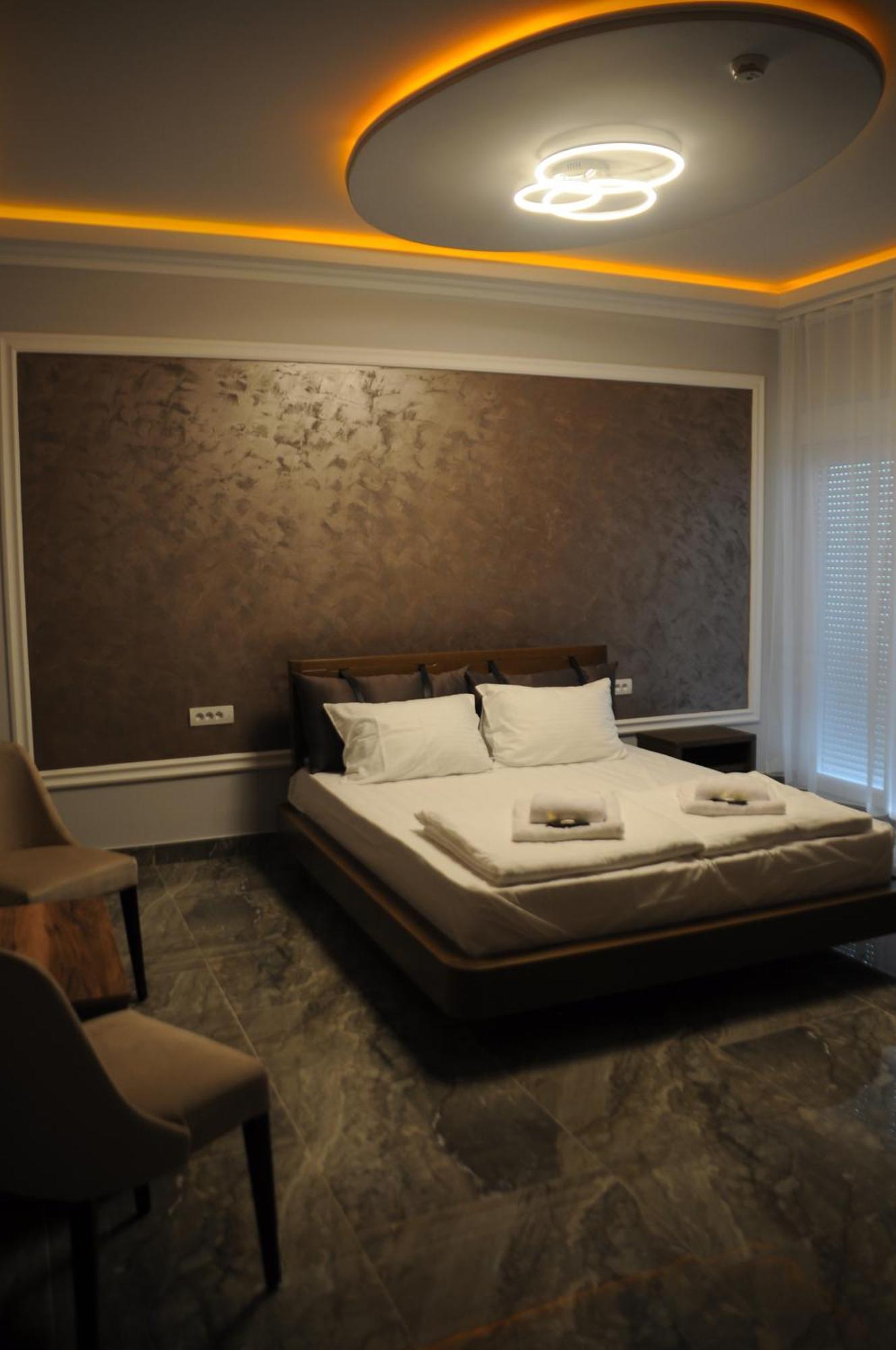 Sobe Sova Kikinda Hotel ภายนอก รูปภาพ