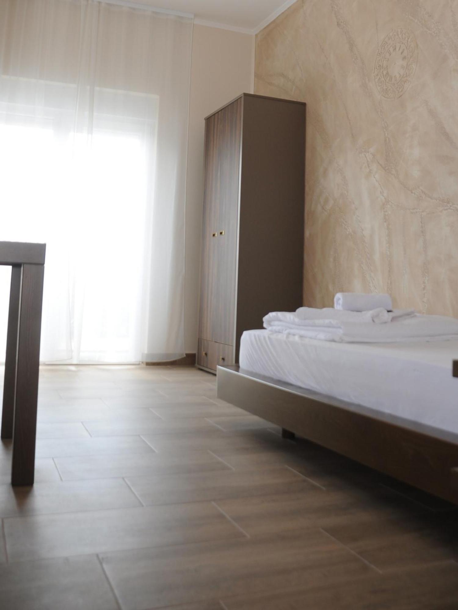Sobe Sova Kikinda Hotel ภายนอก รูปภาพ